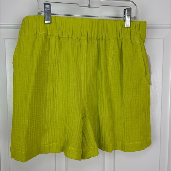 Magaschoni 2 Piece Set with Shorts and Top Size Small - Picture 10 of 12